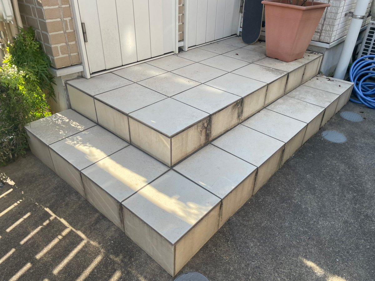 ysshare's tweet image. 昨日は管理替えの物件の清掃に。ここまで汚いとは💦特に建物内の床！！よくここまで汚して管理してるって😭しかもよく住んでるよね。明日もきれいにしにいきます。きれいにして新しい入居者迎えて満室にするぞぉ～

#シェアハウス