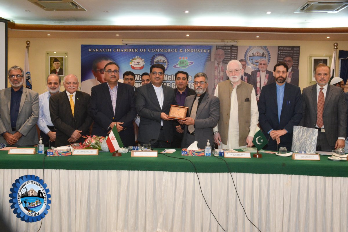 kcci_official's tweet photo. Consul General of Islamic Republic of Iran call on the Chamber's President Muhammad Idrees on Tuesday, 30th November 2021 at KCCI
#Karachi #Chamber #ChamberofCommerce #PresidentKCCI #MuhammadIdrees #Trade #InternationTrade #PremiumChamber #Industry #Pakistan #iran #iranian #CG https://t.co/AqJajm95Bp