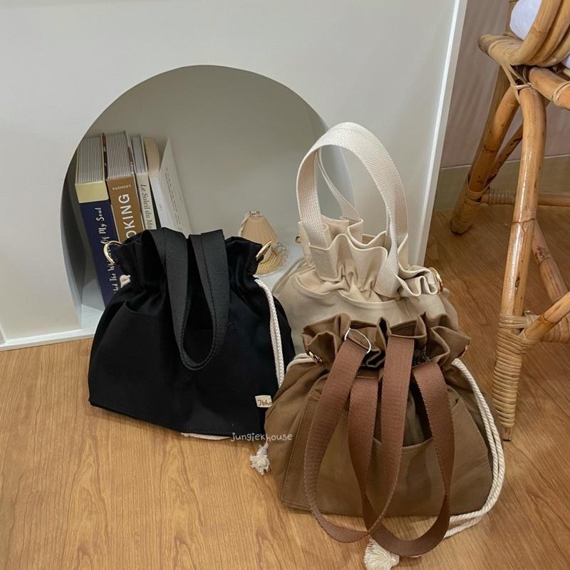 shopeemf's tweet photo. Nemu tas kanvas 
           ✨recommended✨

Areum Bag 2in1 Canvas Korea

🚩 Tanggerang, Banten
✨Rate: 5
📎Link: https://t.co/FT9wXtVWQ1

Yuk cek reviewnya
*real pict dari cust yaaaa https://t.co/DX0MBCQpTw