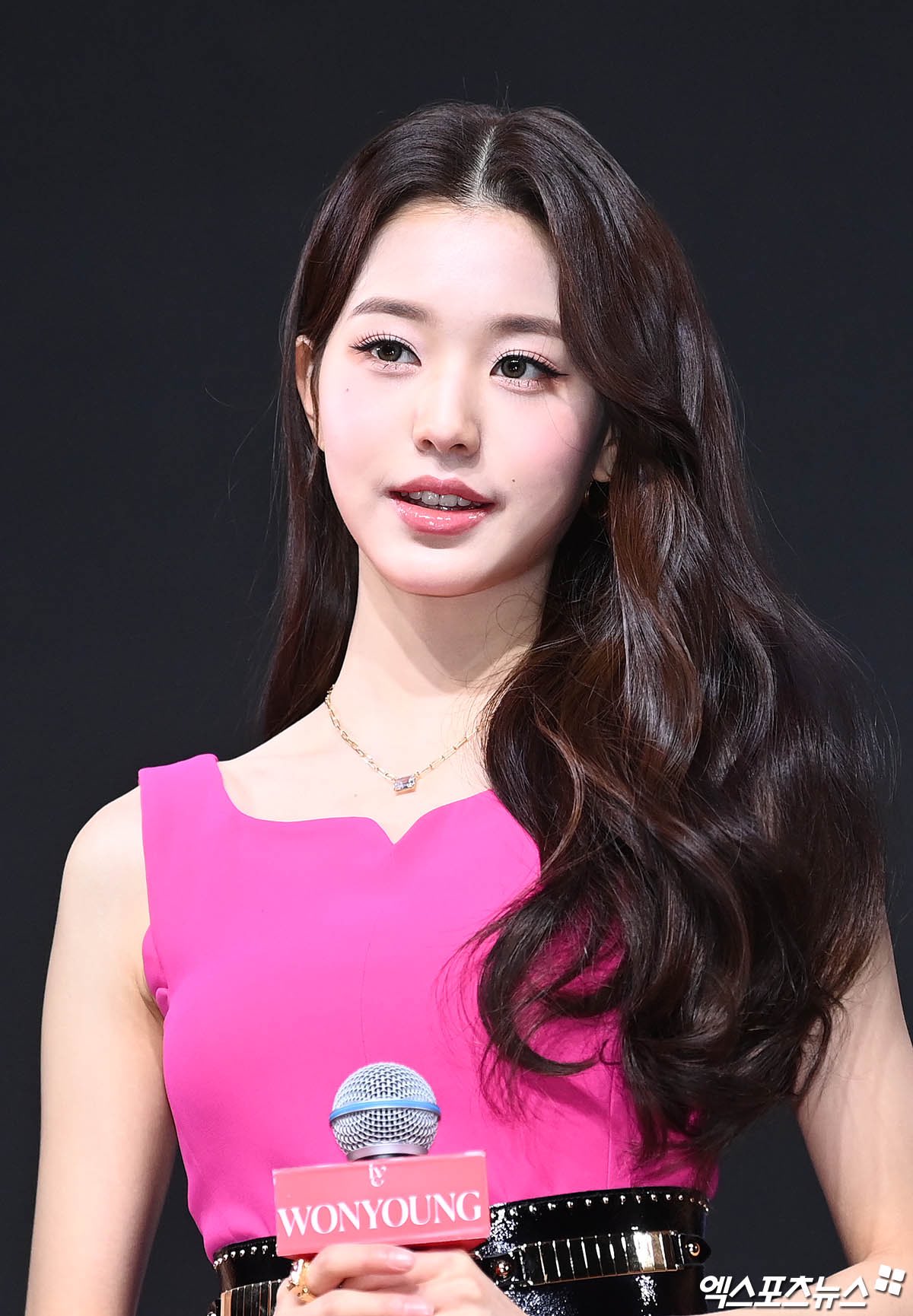 211201 IVE Wonyoung 'ELEVEN' Press Showcase | kpopping