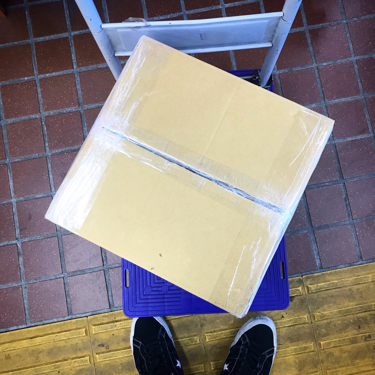 TurntableTokyo's tweet photo. #shipping #vinylrecords #usedrecords #wholesale #overseas #worldwide #worksohard #shipment #turntabletokyo #recordadventure #notimetorest #hustling #everydaylife #motivation #digging #method #update #dustyfingers https://t.co/QeGTFY9rvg