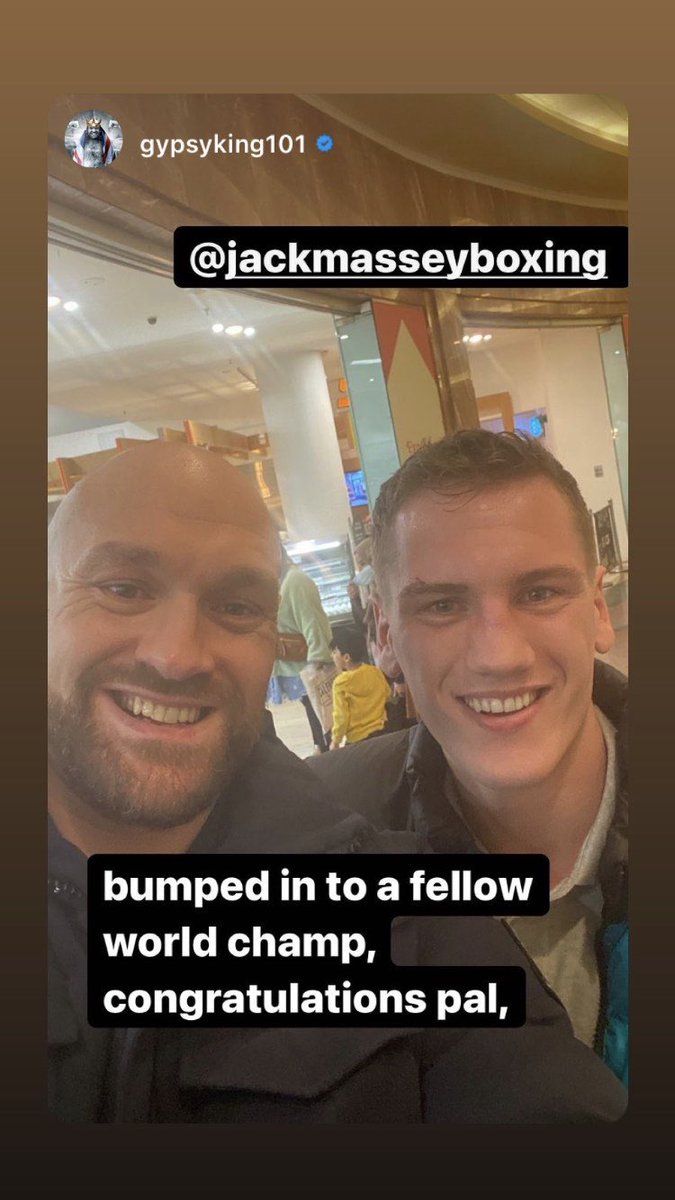 It’s not everyday <a href="/Tyson_Fury/">TYSON FURY</a> gets a selfie with you 😆💪🏼 Good to see you champ 👊🏼💙