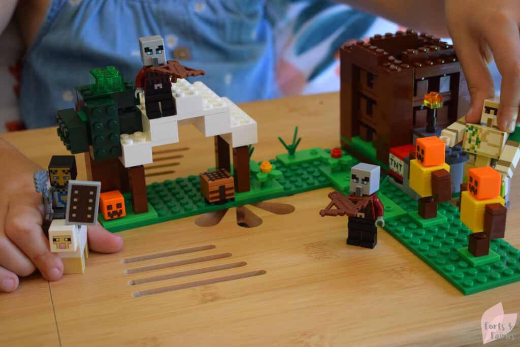LisaTrollip's tweet photo. Amy loves #Minecraft, and so she couldn’t wait to bring this popular video game to life with #LEGO.And she’s already planning to expand with other #LEGOSAMinecraft sets on her #Christmas wish list! #LEGOSA #LEGOSouthAfrica #LogitechGSA #LogitechSA #LogitechLEGOCollab https://t.co/WZSTp84viI