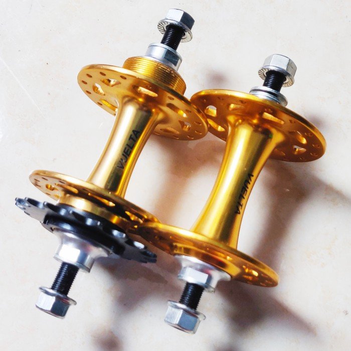 LeozFahmi's tweet photo. Coba cek ini, deh: "Hub Fixie BMX Vuelta 32h Bearing" Rp200.000 di toko Sepeda Bagus Tokopedia. Bisa bebas ongkir, lho.
https://t.co/5i4Nhidyp2
#fnfjb #sepedabagus #fixie https://t.co/4d7JMnsrxQ