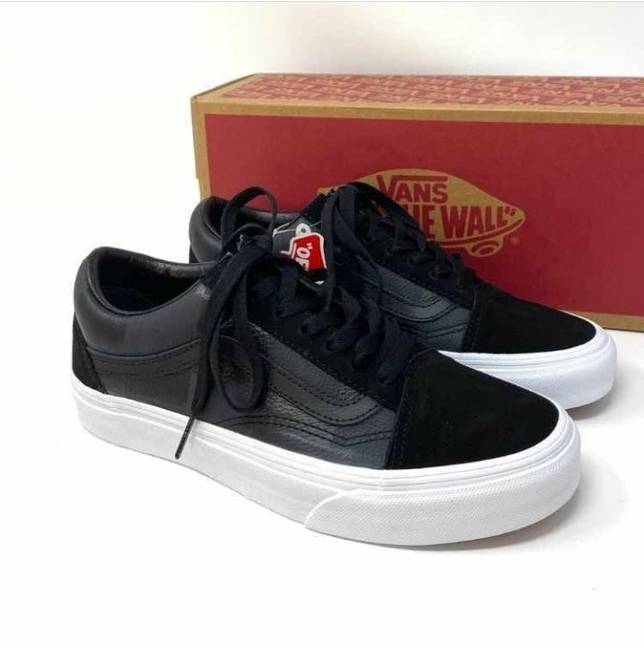 Kickzstore1's tweet photo. Para amantes de Vans https://t.co/3LUM6NNajV