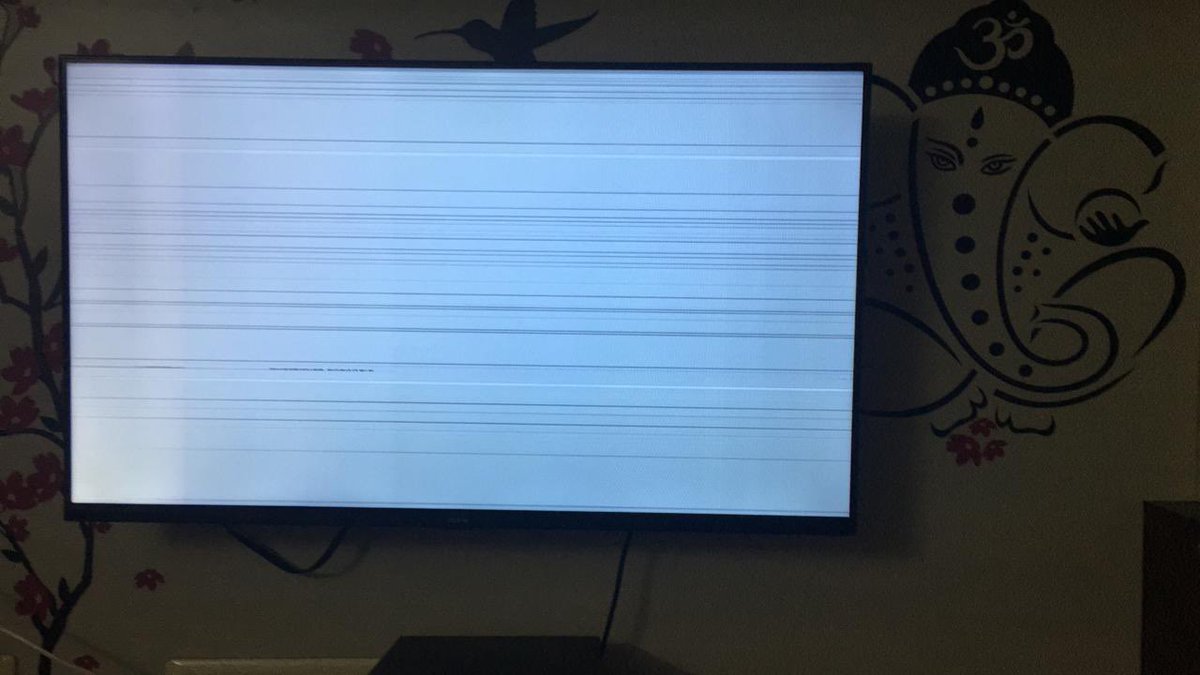 karthick7997's tweet photo. I have lodged number of complaints but No response from customer support. Trying last one month to get it fix my TV @realmecareIN @MadhavSheth1 @FrancisRealme #Realme https://t.co/LfNMYIQfpa