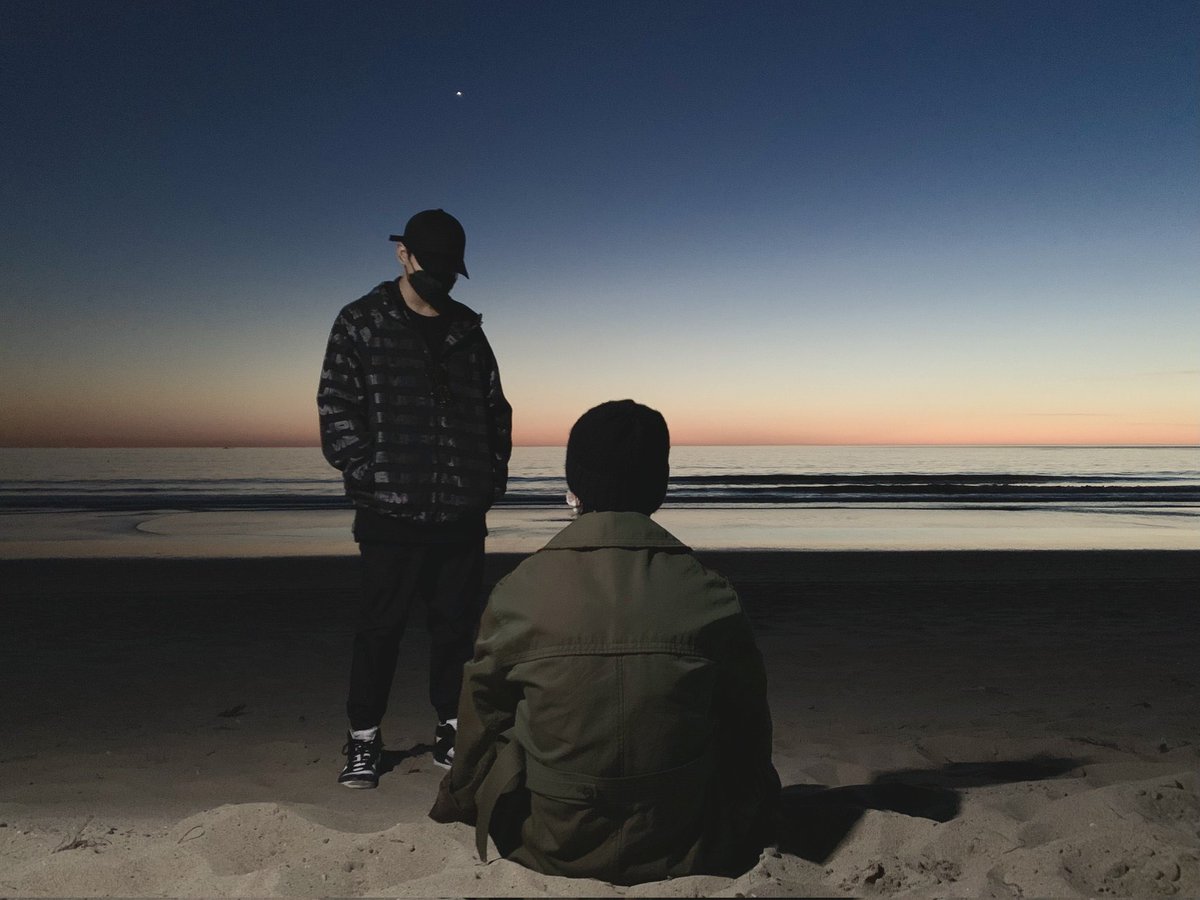 imyourmoon21's tweet photo. น่ารักครับ 😭 #jikook #kookmin https://t.co/c99KDZwdgM