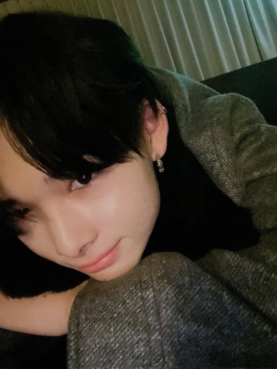 ENAMO_twt's tweet photo. ako ang poging Hapon 😏😏🔥🔥 #ENAMO #NatsuPogi #NATSUKI #나추키 https://t.co/yiFooMXZBp
