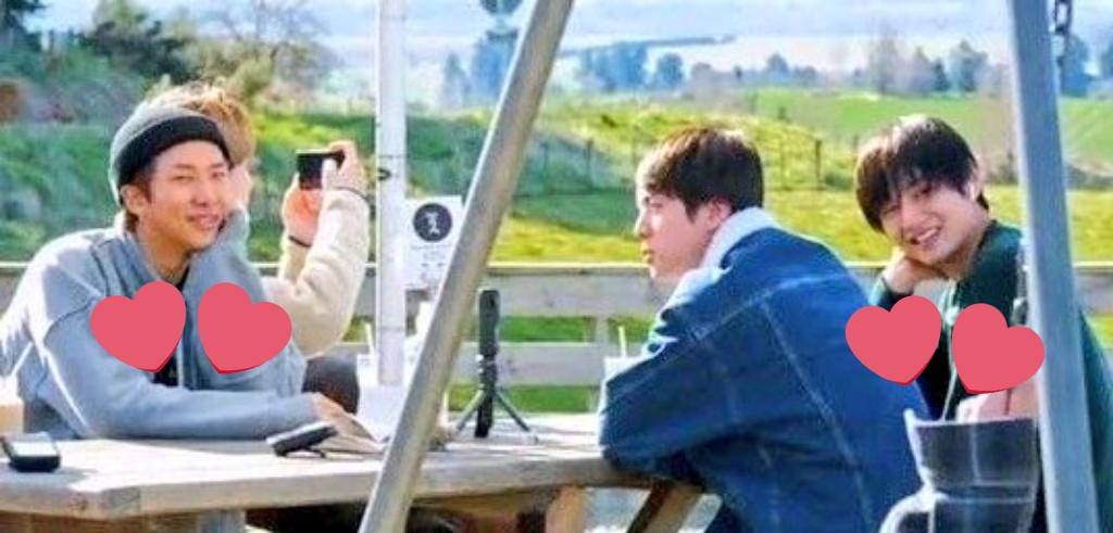 magee__maha's tweet photo. @dreamjeons Look at tae and joonie https://t.co/Kk0aWJJ8hK