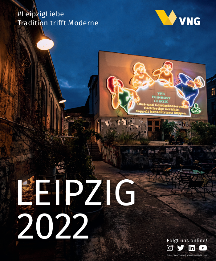 VNGAG's tweet photo. Grund zur Freude: Das ist unser #Tweet3000! 🎉 Unter allen Followern verlosen wir 3 druckfrische VNG-Kalender 2022! Getreu dem Motto "Tradition trifft Moderne" hat T. Thiele #Leipzig fotografisch eingefangen. Einfach eine PN senden & gewinnen! 🍀 #firstcomefirstserve #Gewinnspiel https://t.co/EcE8ew4yaO