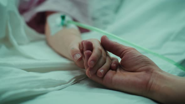 ariestess69's tweet photo. My @OQBedSharing Entry 5 is the 1st chapter of a brand new verse that's also my Advent fic where Robin learns he's still Regina's emergency contact in a rough way. #OQBedSharingWeek
emergency reconnect by A Magiluna Stormwriter - Once Upon a Time (TV) https://t.co/nDYH2QWMoB https://t.co/CxxiuiPbnL