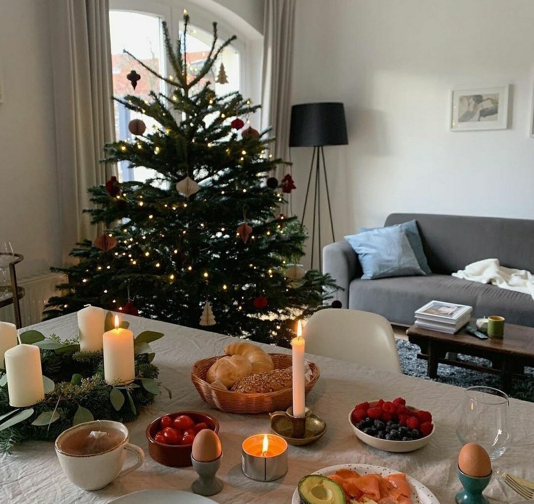 DI0RSBABY's tweet image. — hello december