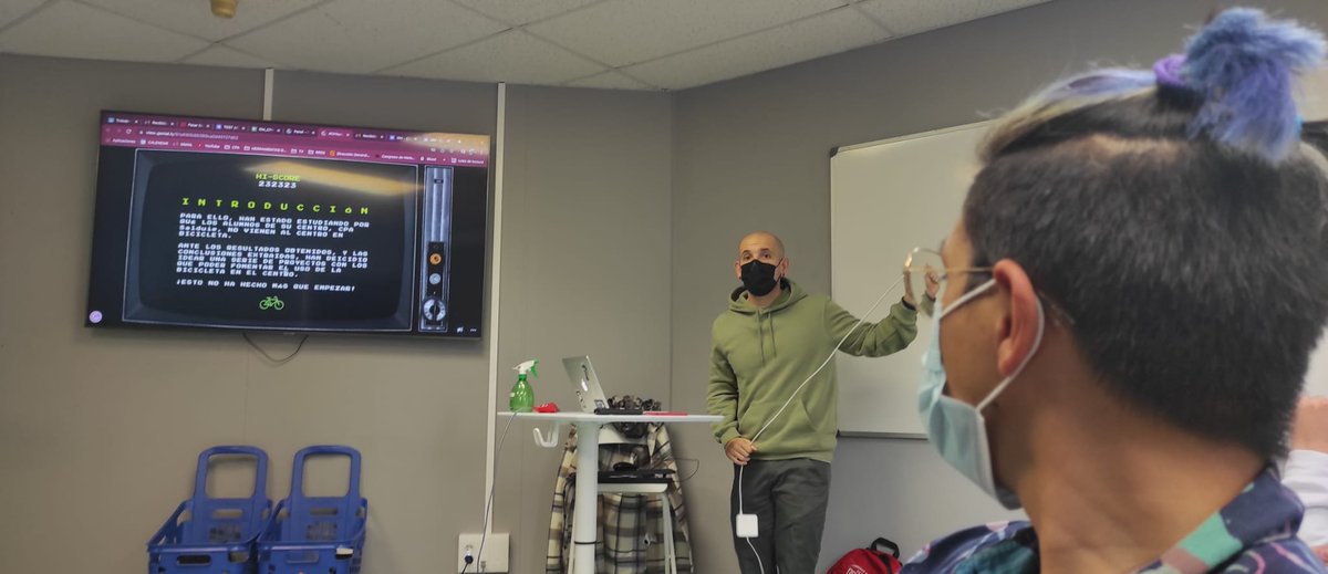 Hoy el equipo de <a href="/LaCicleria/">La Ciclería</a> está en el <a href="/CPA_salduie/">CPA Salduie</a> evaluando los proyectos para fomentar el uso de la bici del alumnado del grado de conducción de actividades físico deportivas en el medio natural.