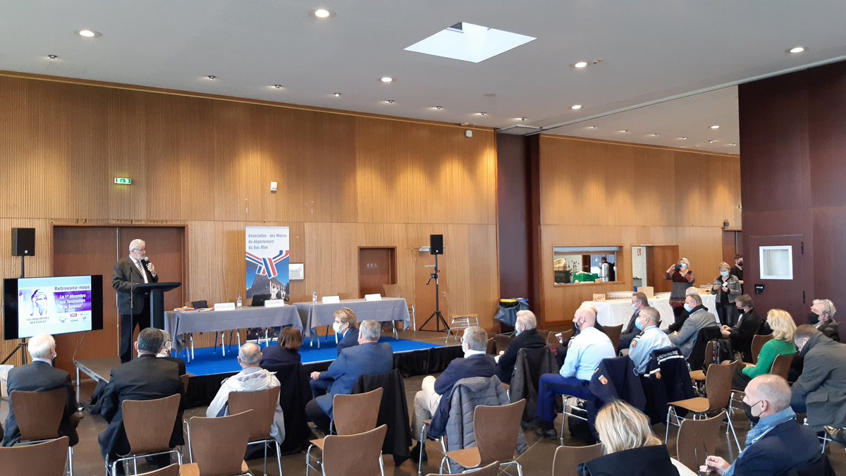 regis_pantzer's tweet photo. Le #gas67 et le #cnas sont présents au salon des Élus du 67, en présence de M. Bauer, maire de #Selestat.
#cnas_est #tanzmatten #amf67 https://t.co/CjyG2gOnSv https://t.co/eddzxo6tI6