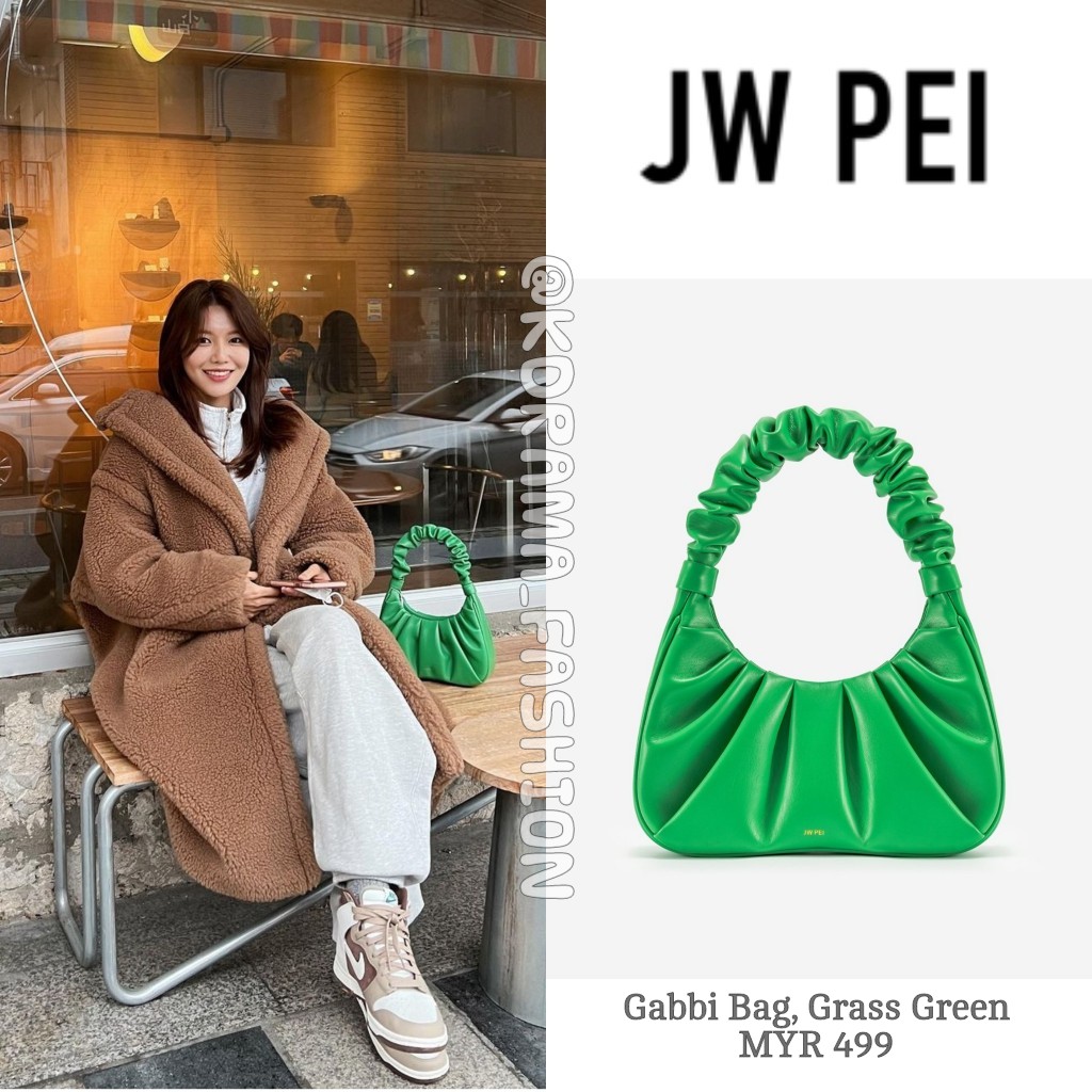Kdrama_Fashion on X: SooYoung spotted with JW PEI Gabbi Bag, Grass Green  $64 in her IG update on 20211130. Cr:    / X