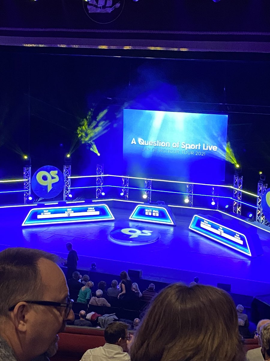 Thanks <a href="/matt9dawson/">Matt Dawson</a> <a href="/philtufnell/">Phil Tufnell</a> <a href="/SueBarkerTennis/">Susan Barker</a> <a href="/Iwanrunner/">Iwan Thomas MBE</a> <a href="/ChristieLinford/">Linford Christie</a> <a href="/mattletiss7/">Matt Le Tissier ✝️</a> <a href="/ejrainfordbrent/">Ebony-Jewel Rainford-Brent MBE</a> for a hilarious night at Question of Sport Live last night in Southampton….belly laughs all night!