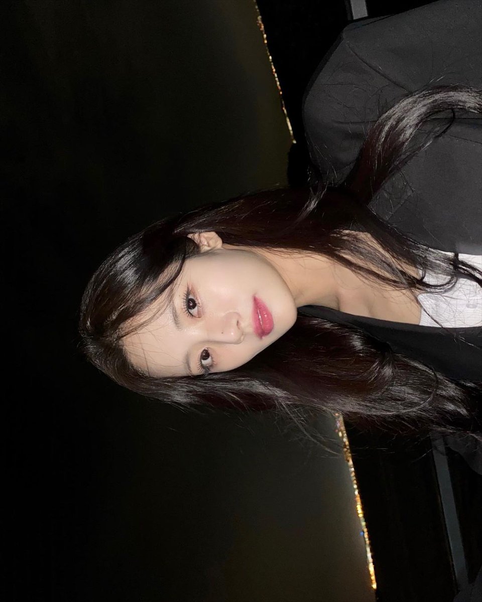 fiq_D_flover's tweet photo. [💌#fromis_9] [🐰 xjiwonparkx] 
-Instagram Update-

🌌🎇

[🔗]https://t.co/M8GsIlPZIC

#박지원 #PARKJIWON
#fromis_9 #프로미스나인
@realfromis_9 https://t.co/1aUY7W9X2A