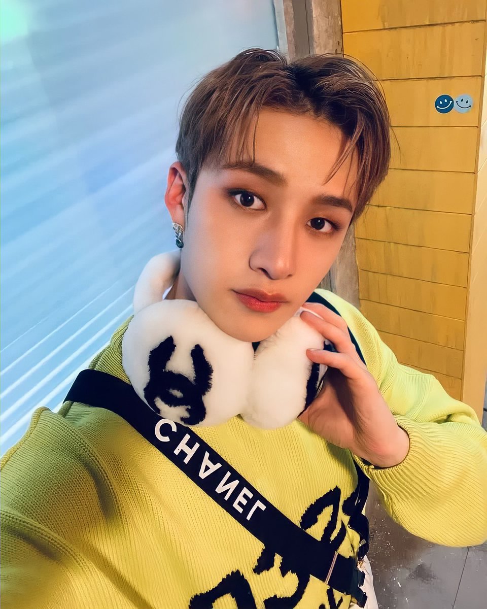 Golive1994's tweet photo. เออ ใครค่ะเนี่ยใครค่ะ555 ถูกหวยแน่วันนี้ชานลงรูป🐺💛😁 https://t.co/qRwQS39P7x