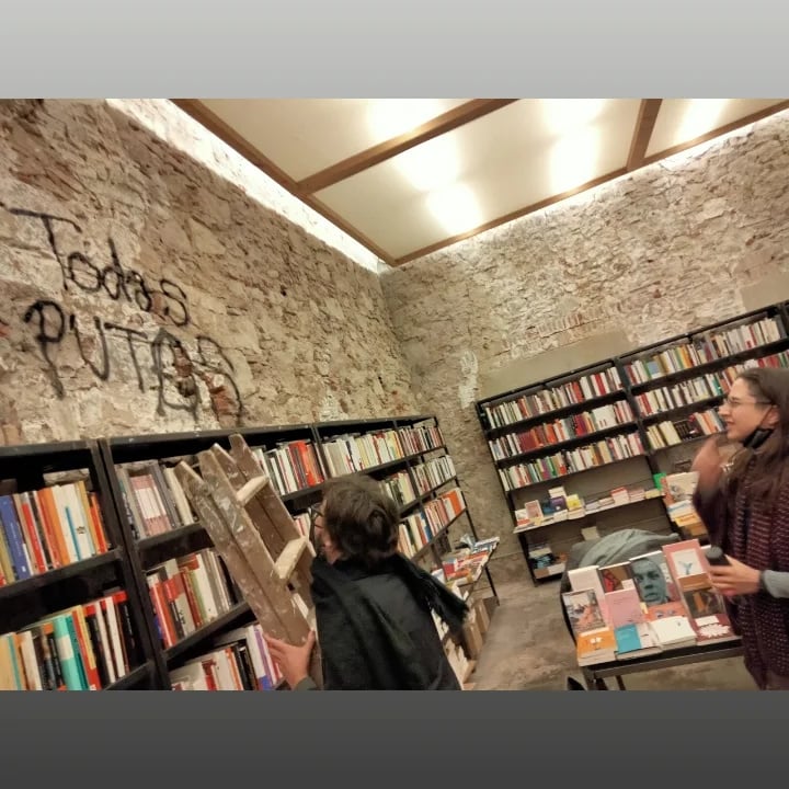 Llibreria Calders tweet media