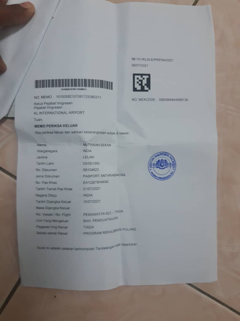Pandiselvi_'s tweet photo. My husband is Missing at Malaysia.Please help us to find my husband and get him back to India Contact no-(+91)9842909082 @narendramodi_in @MKStalin1_ @DrSJaishankar @PMOIndia @Udhaystalin @Suriya_offl  @RahulGandhi @rashtrapatibhvn @SonuSood @ikamalhaasan @imVkohli @AmitShah https://t.co/YJ38jG4ICN