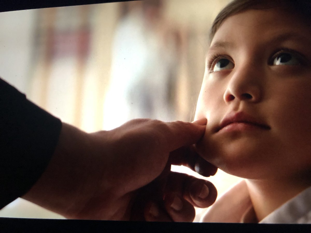 HenryRM03's tweet photo. #Hawkeye
Yo tratando de analizar cuadro por cuadro la escena de Echo para saber si Vincent D'Onofrio volverá como Kingpin https://t.co/IjDSHkqjkJ