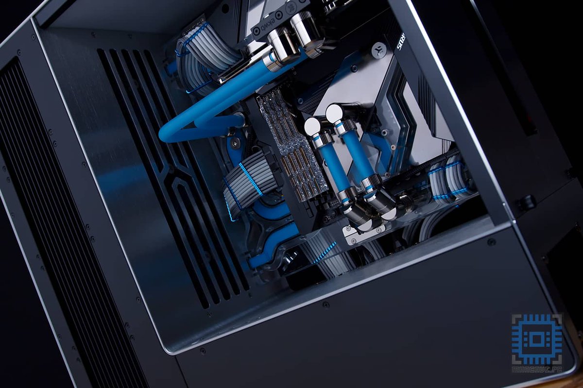 MancavePC tweet media