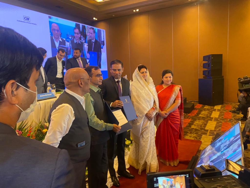 sgepc1958's tweet photo. SGEPC signs MOU with Govt. Of Rajasthan for development of "Sports Goods &amp; Toy zone" at Khushkhera. https://t.co/GXSd5j0xtr