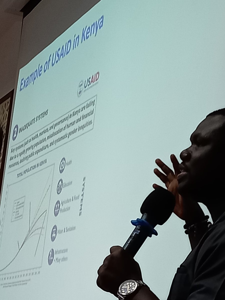 moritzo2000's tweet photo. @Fundraising_KE
#Goldhunt2021 #KAFP2021 #Mobilisingfunds #InnovativeFundraising "There is a shift from cross-cutting to convergence" @funsosomorin https://t.co/bYjAz85Fdb