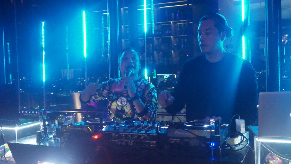 Colorsfm's tweet photo. #beatlab #beatlab877 #music #edm #edmmusic #edmlifestyle #dj #producer #djlife #djindonesia #live #livemusic #livestreaming #djperformance #nightlife #edmlife #lifestyle #dance #dancemusic #sunset #rooftop #hotel #surabaya #indonesia #colorsfm #colorsradio #colorspeople https://t.co/qG4TkbcCUn