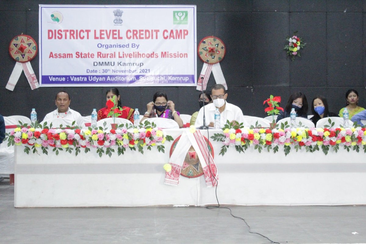 KamrupAsrlm's tweet photo. A district level Credit Camp is held on 30th Nov, 2021 at Vastra Udyan Auditorium, Sualkuchi for Kamrup in which a total of 922 nos of loan sanction letters were distributed among SHGs. Total Sanction nos 922.Sanction amount 23.563 Cr Disbursed No 520. Disbursed amount 8.487 Cr. https://t.co/vTtzaRKhOj