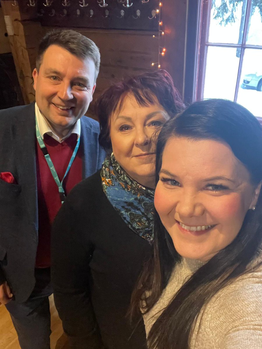 Mahtavaa! Järjestimme yhdessä laukaalaisten yrittäjien kanssa joulupuurotilaisuuden Laukaan Tupaswillassa  ja suosio oli huikea. 👌

Meillä on Kohtaamisia -tapahtumabrändi, jonka tavoitteena on tavoittaa yrittäjiä sekä elinkeinoelämän edustajia. Tässä onnistuttiin hyvin.
#laukaa