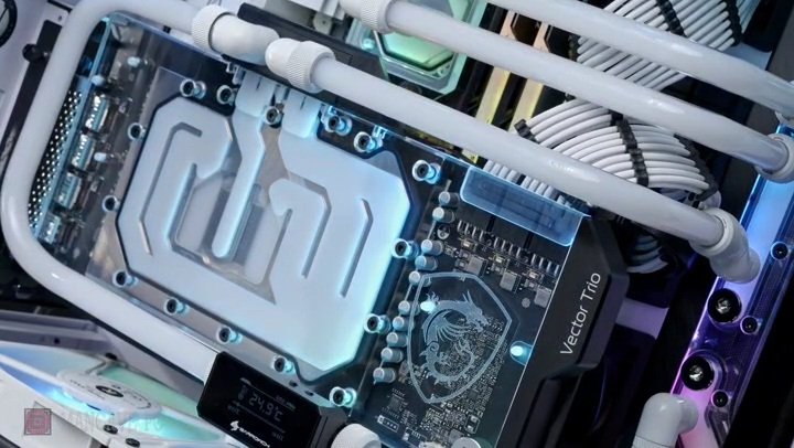 MancavePC tweet media