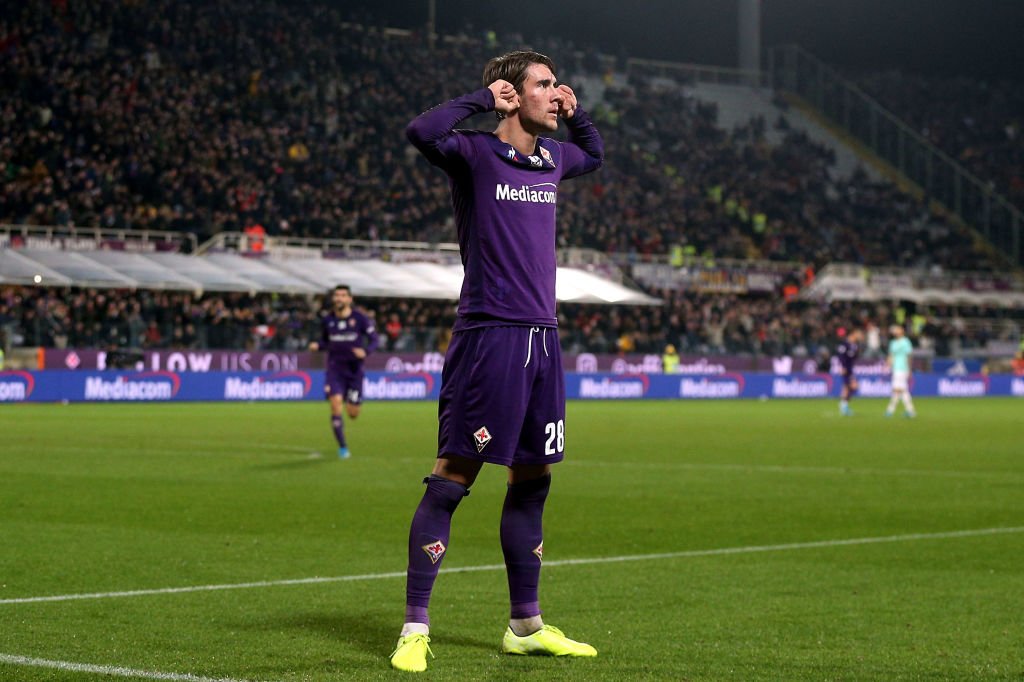 HotspurHacker's tweet photo. Tottenham have had talks with Fiorentina executives over a potential January move for striker Dušan Vlahović in a meeting which took place in London. (Corriere Fiorentino) https://t.co/uXUGBUfGHx