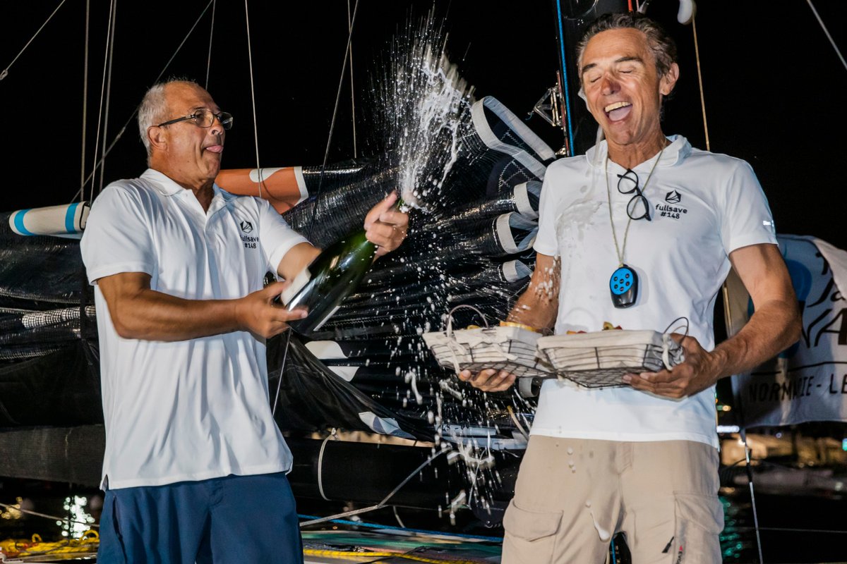 ⛵ Ils l'ont fait !
🎉 Félicitations à <a href="/balmes_pierre/">Jean-Pierre BALMES</a> et @laurentcamprubi qui finissent 24e de cette course mythique !
Cette année la @TransatJV sera bouclée en 23 jours, 9 heures,21 minutes et 28 secondes !

💯 Retours en photos sur cette arrivée toute en émotion !