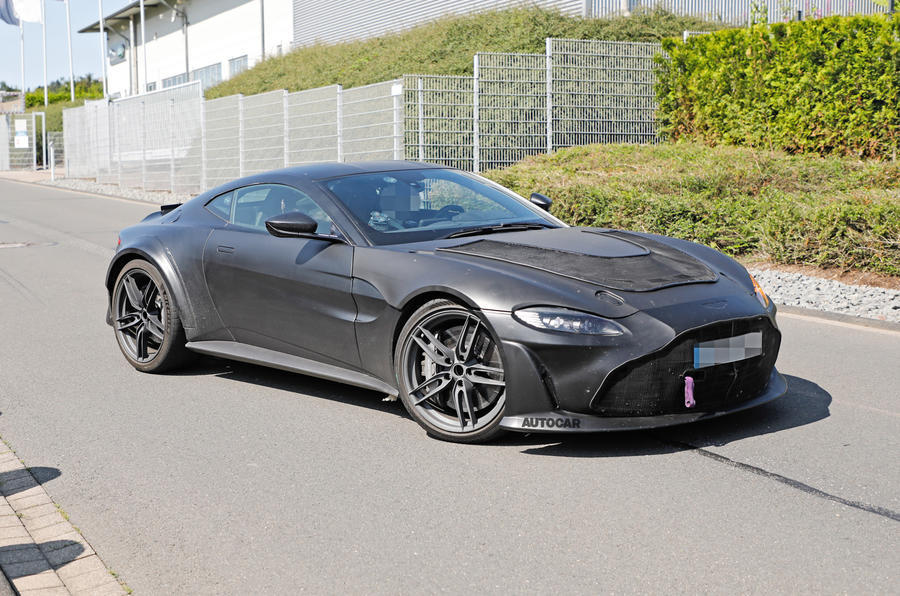 autocar's tweet photo. Confirmed: @astonmartin V12 Vantage will return in 2022 with swansong model https://t.co/qzrEmHPAy9 https://t.co/A9ykbxGLTr