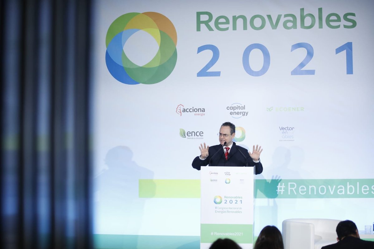Cong_Renovables's tweet photo. Pedro Baños Bajo (@geoestratego), Coronel del Ejército de Tierra y reconocido experto en #geoestrategia, comparte sus reflexiones en su intervención: "Geopolítica de la Energía y las Renovables" en #Renovables2021 https://t.co/JlaT5OVu75