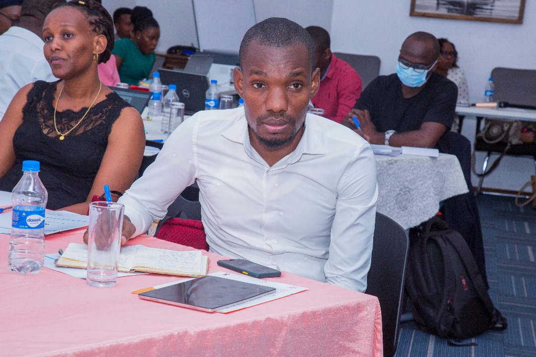 yose_hoza's tweet image. Huwezi kupambana na ukatili wa kijinsia bila kuaminia kwamba tatizo hilo lipo 

Prof.Declare Mushi &amp;amp; Dr.Joachim Kessy,KCMCo H
#KomeshaUkatili #DataDrivenAdvocacy #EvidenceBasedProgramming