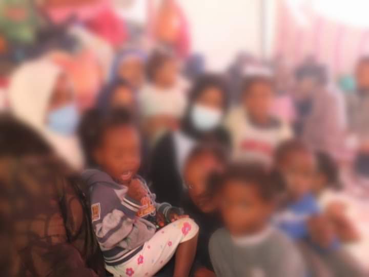 KakaFurAndi's tweet photo. The situation in front of the #UNHCRLIBYA headquarters in Al-Sarraj CDC, the miserable and tragic increases badly among the refuggees, Asylum seekers,5 Days lack of food & cold condition is very worst.
#EvacuateRefugeesFromLibya @EU_Commission @hrw @HananMSalah https://t.co/WYgJm0b9nm