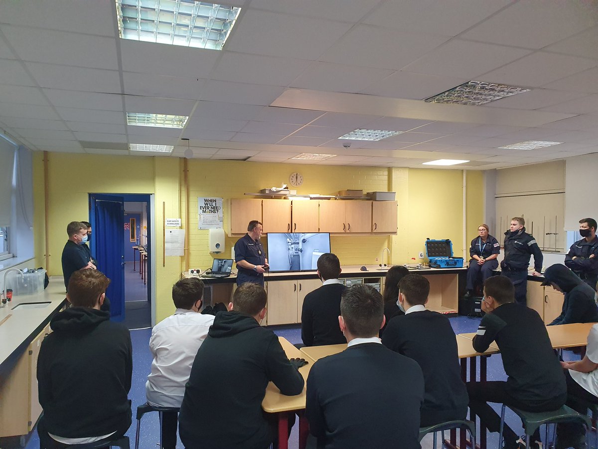 KpssStem's tweet photo. Kicking off day 2 of our visit from Royal Navy team with a virtual submarine walkthrough for our S3 Physicists🤯 @RNinScotland https://t.co/45o2vsROuu
