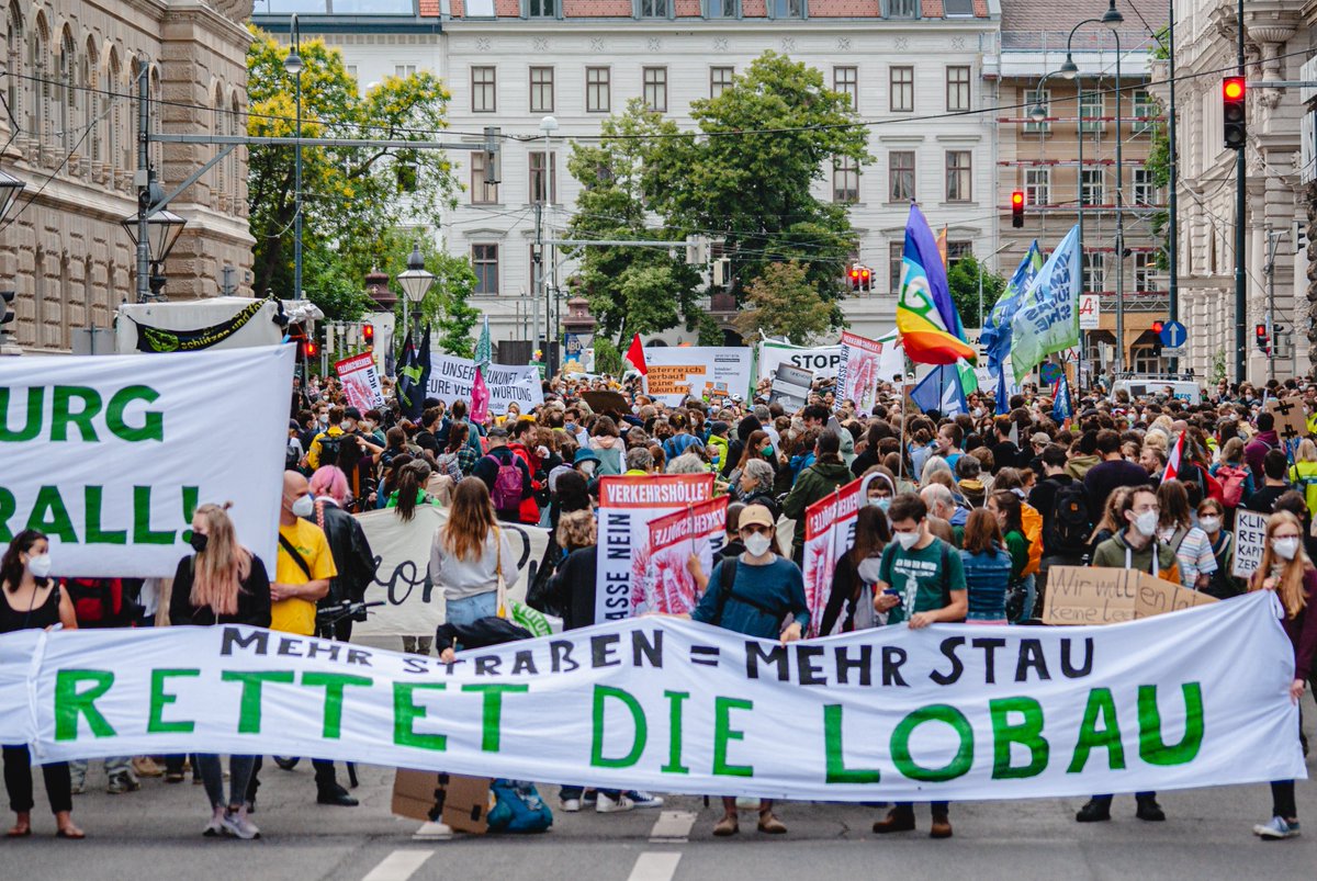FFF_Austria's tweet image. 🔥 MAJOR SUCCESS FOR CLIMATE JUSTICE MOVEMENT IN AUSTRIA 🔥

Today the building of new motorways such as #Lobautunnel (tunnel under national park) has been stopped by the climate minister @lgewessler! This was only possible because of ongoing protest over years! #FridaysForFuture