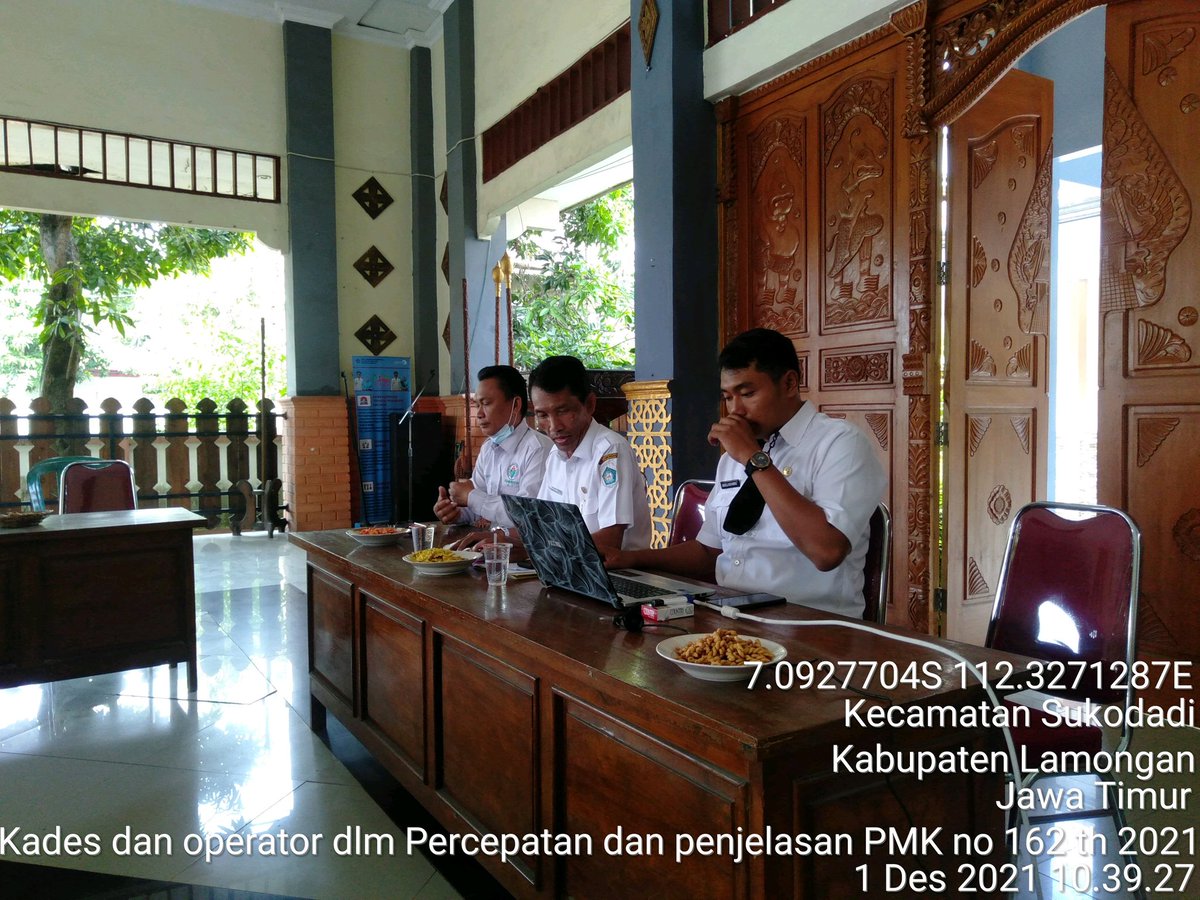 yuliati40608138's tweet photo. #ZeroKemiskinanEkstrem2024
#tpoisukodadi
#tpplamongan
#tppjati
Tim pendamping bergrak cepat dengan pengawalan dan pendampingan ZERO Kemiskinan Ekstrem 2024
@jokowi
@halimiskandarnu
@Kemendespdtt
@malik_haramain
@imansyukri
@taufikmadjid71
@bpsdmkemendes
@tppkemendes https://t.co/ZSn2Ji5dna