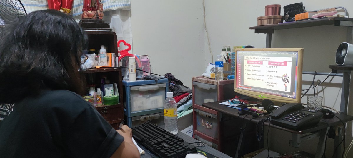 JosefSegismundo's tweet image. Sabi ni mame ko. Gusto din daw niya magtrade.
Ipapanuod ko ng 8 week course niyo po. Kasi I believe ito ung pinakamagandang videos to start in trading correctly. 
@coachmiranda 
#batch20
#teambuko