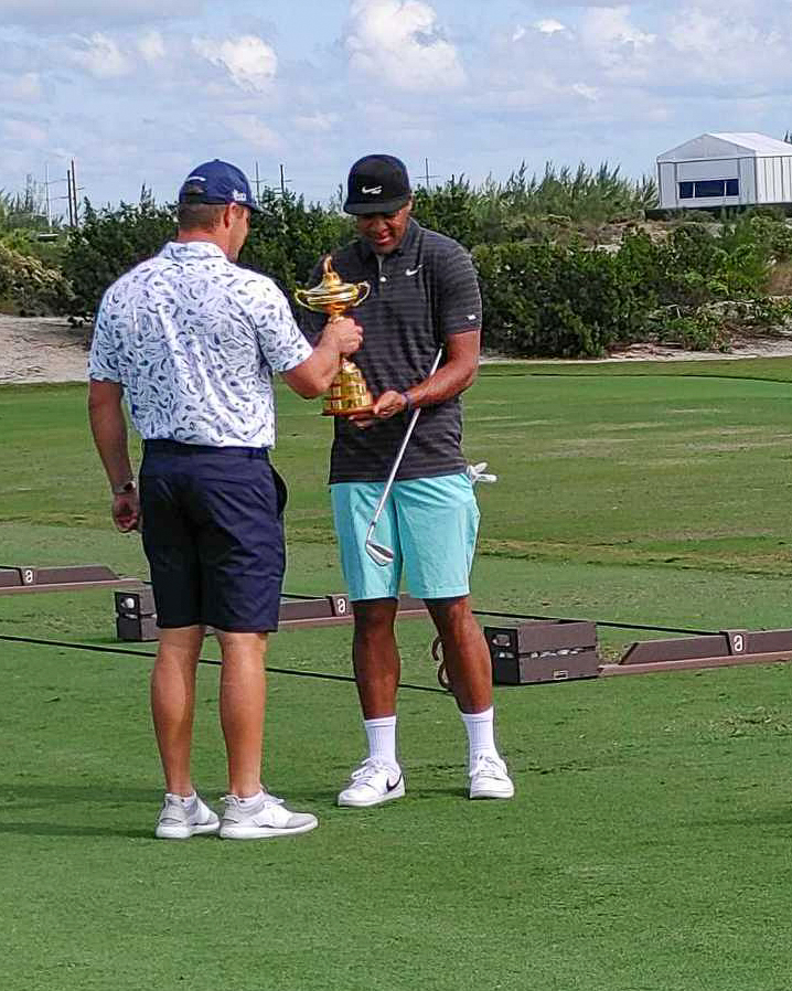 RyderCupUSA's tweet photo. Spotted on the Hero World Challenge range 🏆👀

📷: @SiriusXMPGATOUR https://t.co/w2CFv3uDEB