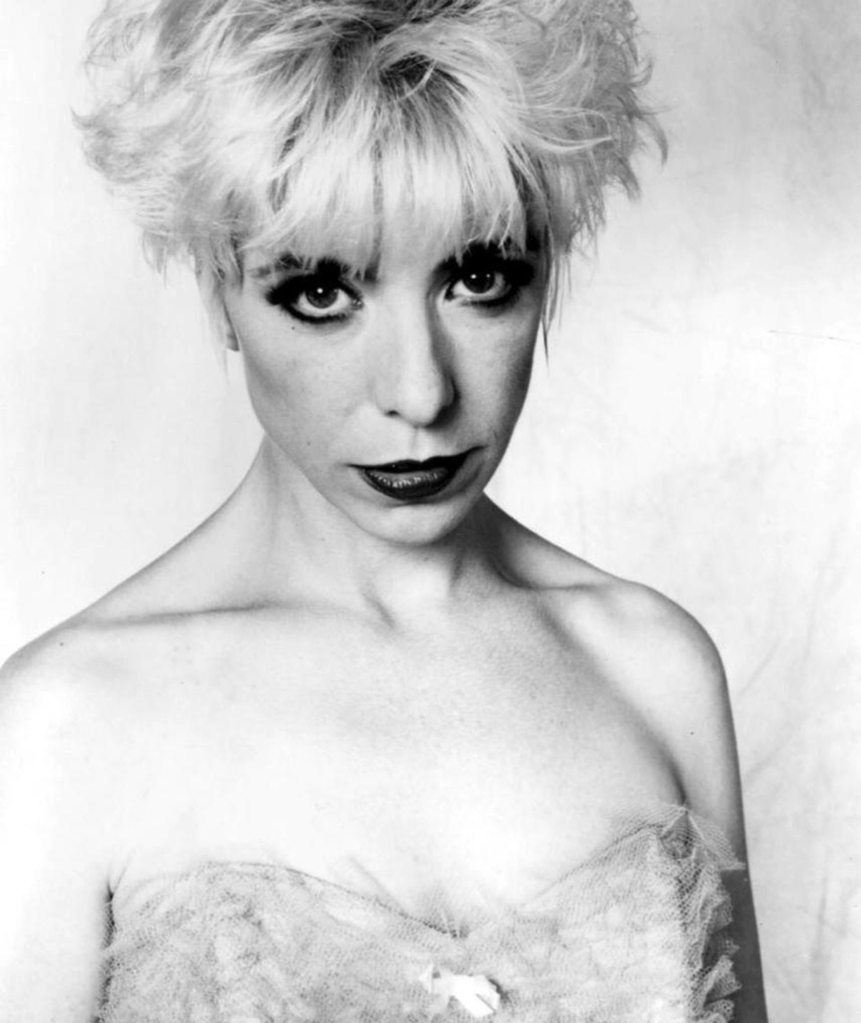 Happy 65th birthday to queen Julee Cruise! 