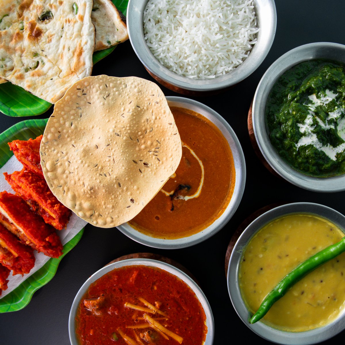 themojomarket's tweet image. Grab a bite at #VintageIndia &amp;amp; join us for a spice adventure! 😍 A culinary journey, explosion of flavour and authentic experience with spices all the way from India. 🇮🇳 Vegetarian, seafood, chicken and lamb options are available. 🙌 🌶
. . .
#MojoMarket #SomethingForEveryone