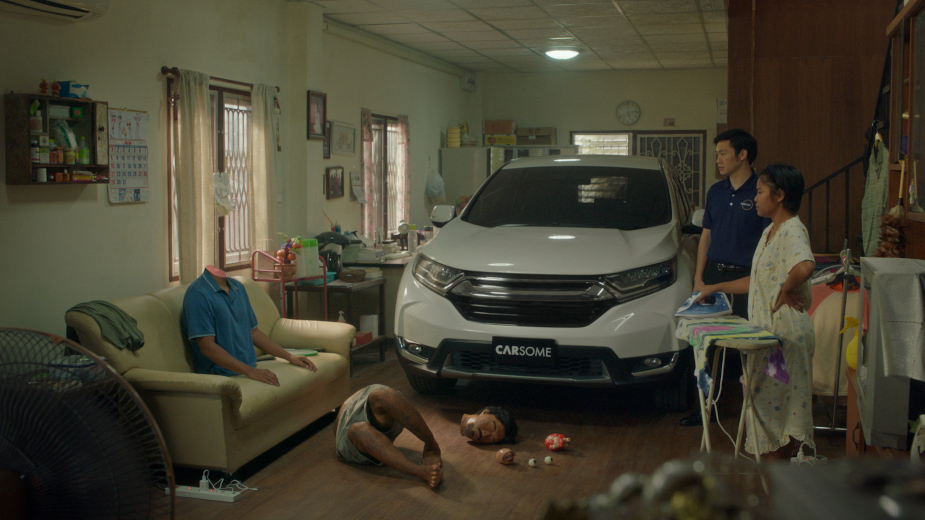 Creative group head at <a href="/VMLYR/">VMLY&R</a> Thailand, Chaval Sindhusingha, talks to LBB’s Zoe Antonov about turning something mundane into something bold and memorable.hubs.ly/Q0103ys_0