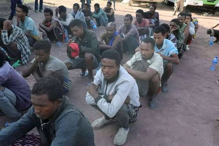 Tahir_A_Ebrahim's tweet photo. #NoMore
የጁንታው ምርኮኞች #በአፋር ግምባር!

ወራሪው የጁንታው ሃይል #በካሳጊታና #በጭፍራ ግምባር የነበረው የarmy 4ና army 2 ሙሉ ለሙሉ ተደምስሶ የተበተነው ተበትኖ #በአፋር_ህዝባዊ_ሰራዊትና #በጀግናው መከላከያ ሰራዊት የተማረኩ ጁንታዎች ናቸው። https://t.co/XaVlk9oyZ5
