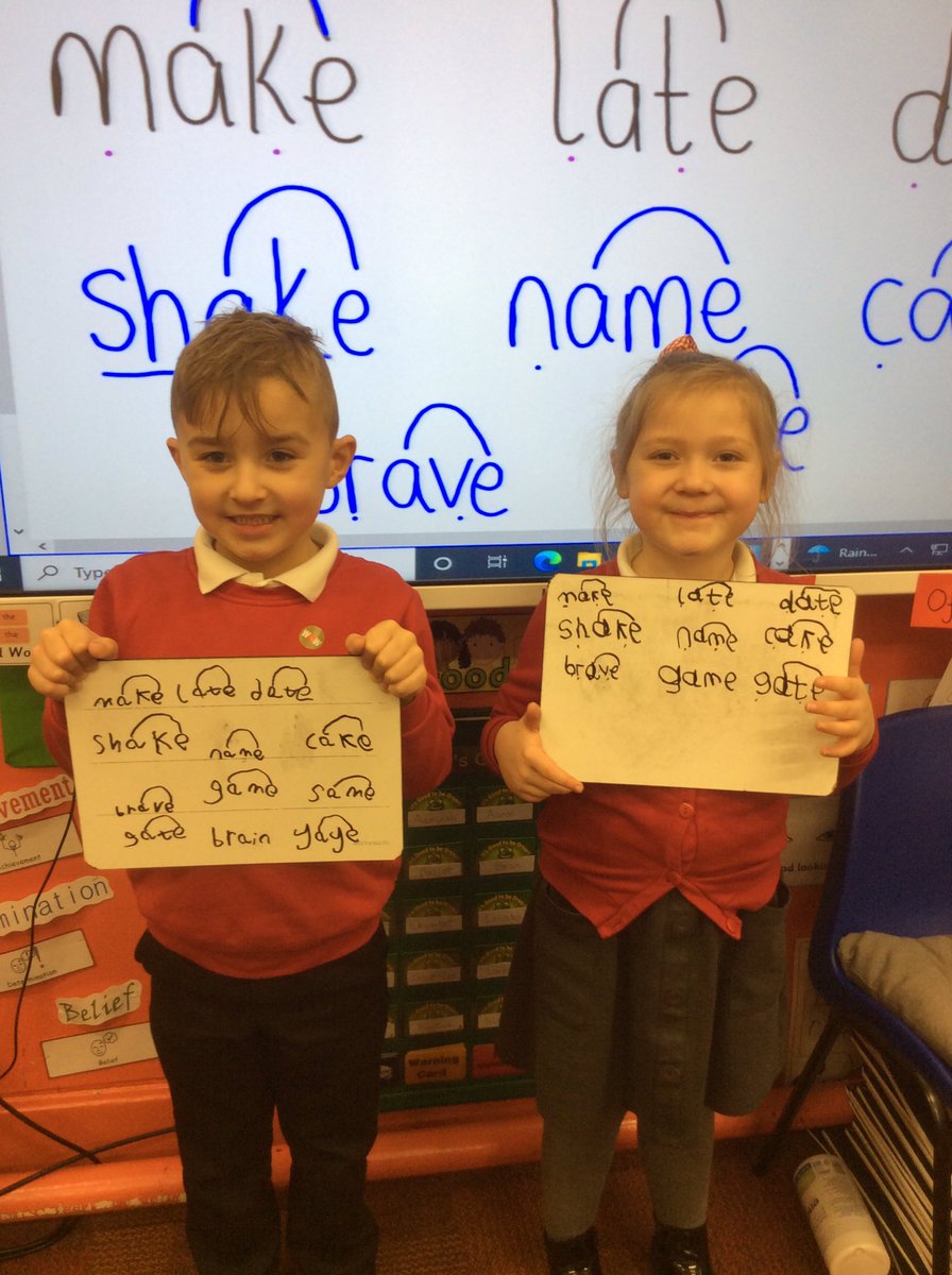 MissChander's tweet photo. Another fab afternoon in 1C. Writing words with the a-e sound, a waterproof experiment in Science and even a letter to Santa! Great work everyone! @UplandsManor https://t.co/5EzUTiiixm