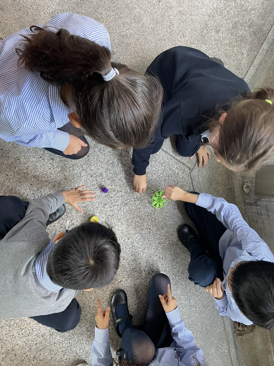 emyj347's tweet photo. @ESFGlenealy Emmy in 3N taught us all about Hanukkah. So wonderful to celebrate and learn more about how her family celebrate Hanukkah. https://t.co/sKuP9Sy414