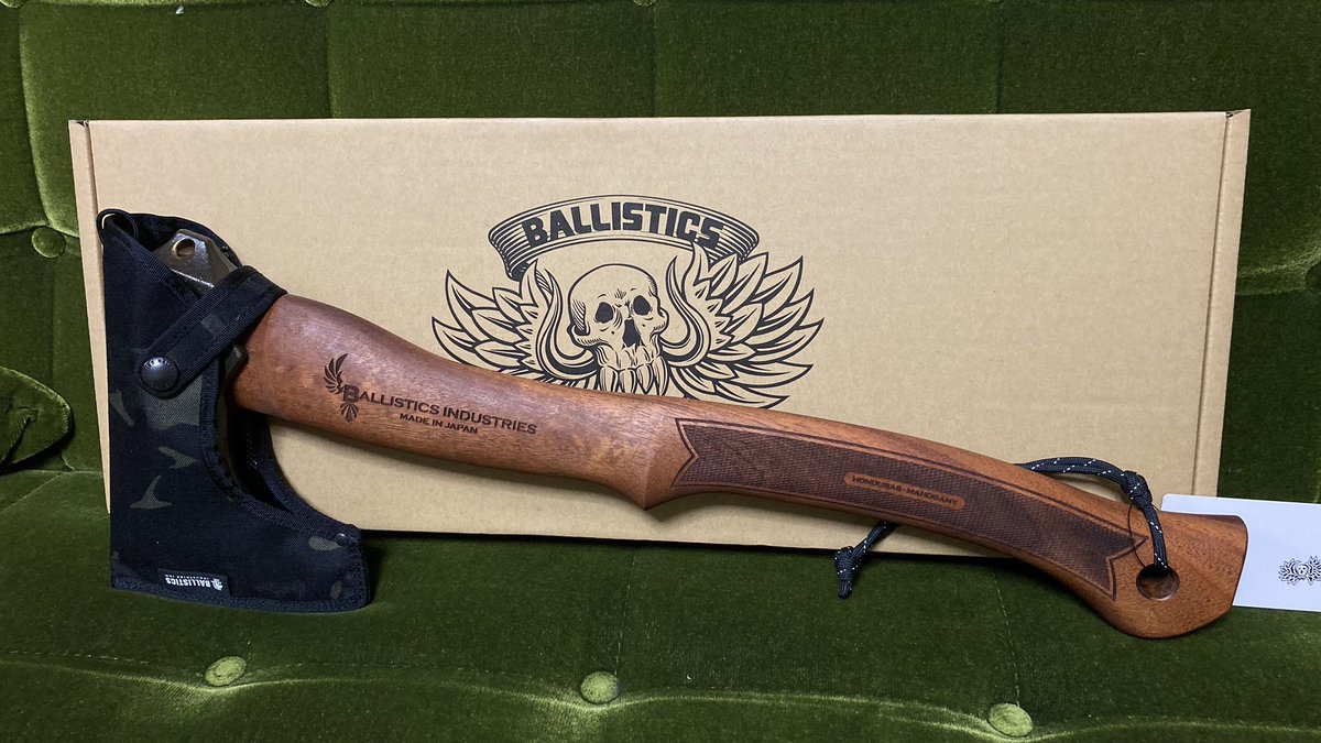 ago_hige_megane's tweet photo. #ballistics #バリスティクス #RAIDAXE 

店頭で実物見たら思いとどまれませんでした(・ω・｀)

薪割りてー https://t.co/L1XMHq0OxN
